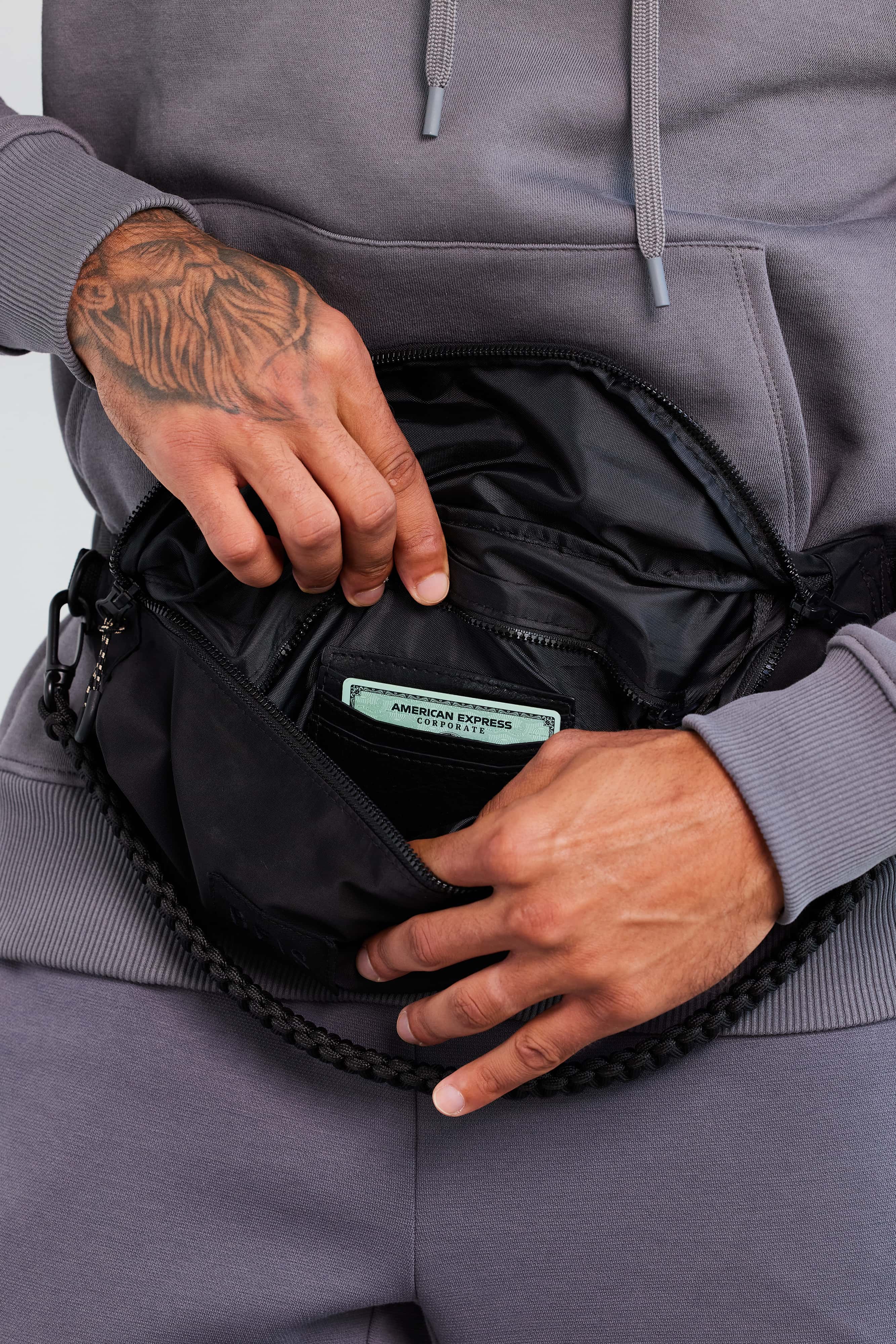 Resale The Sport Pack in Black