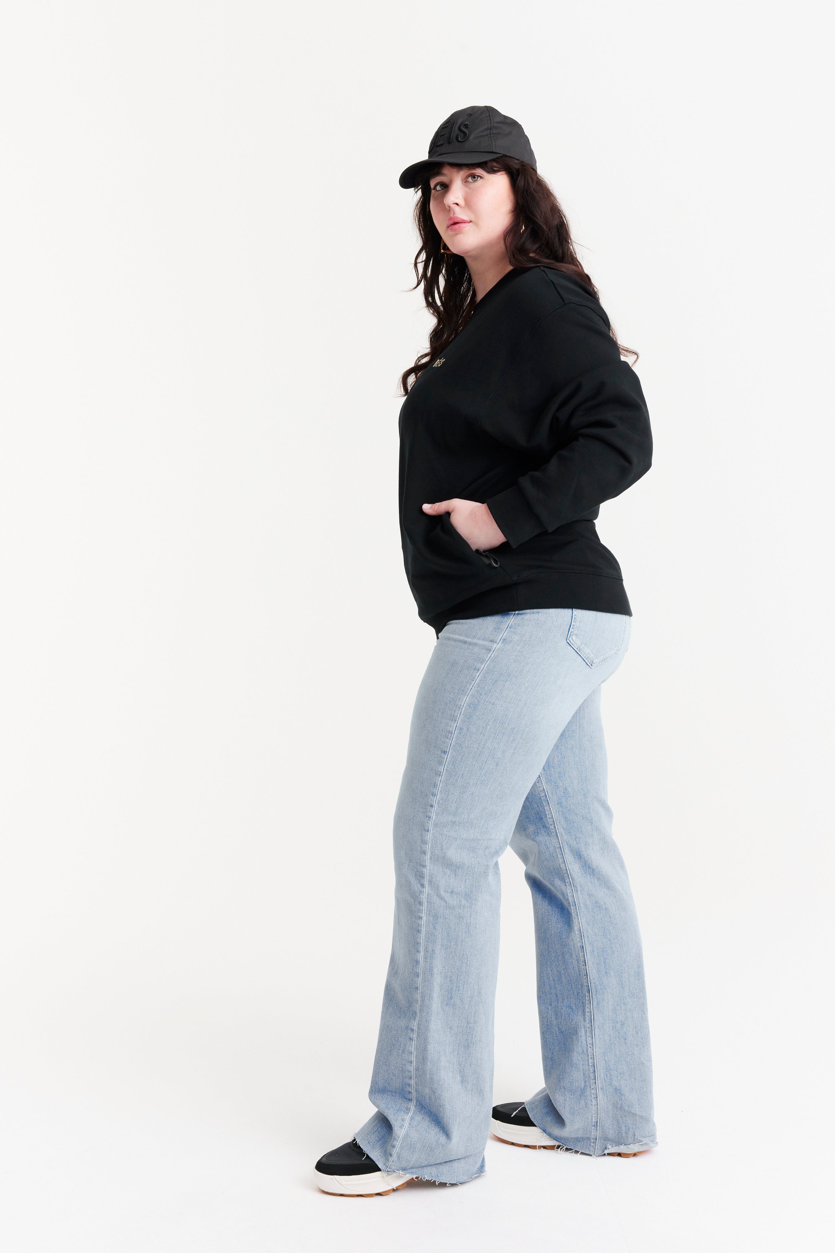 The Sweatshirt in Black